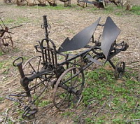 Charrue Brabant (Fete de la Moisson St Simeon de Bressieux 2006)